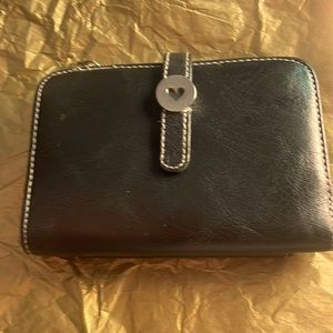 Guang tung Black compartment wallet quick access to license